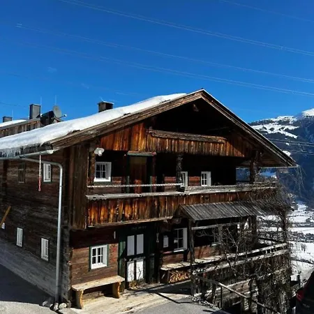 Berghaus Wiesegg - Uriges Tiroler
