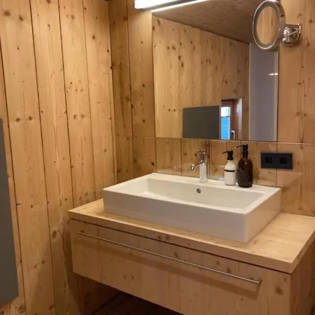 Apartment Berghaus Wiesegg - Uriges Tiroler