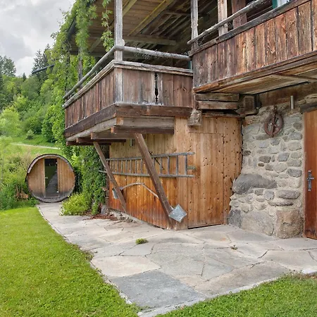 Apartment Berghaus Wiesegg - Uriges Tiroler Fuegenberg