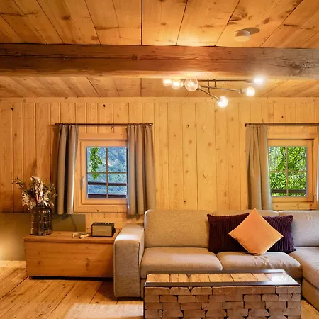 Berghaus Wiesegg - Uriges Tiroler Apartmán