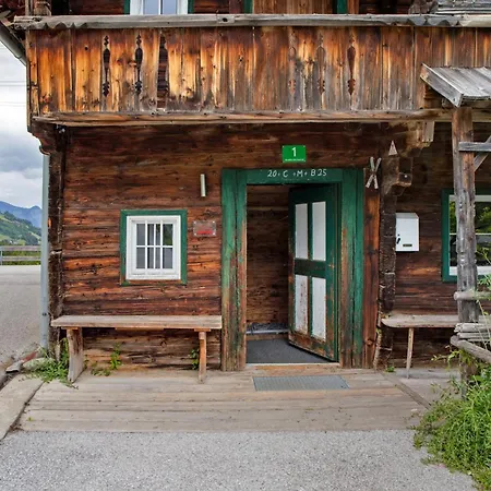 Appartamento Berghaus Wiesegg - Uriges Tiroler Fuegenberg