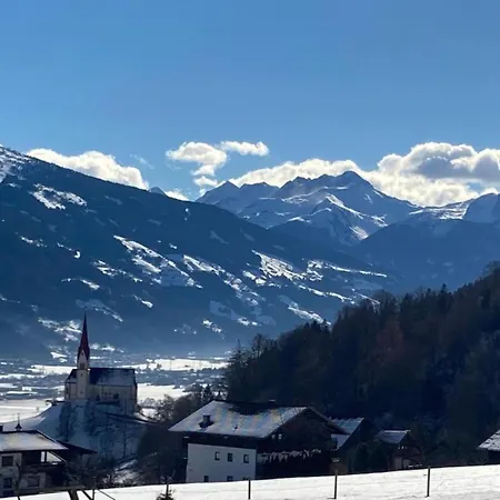 Appartamento Berghaus Wiesegg - Uriges Tiroler Fuegenberg